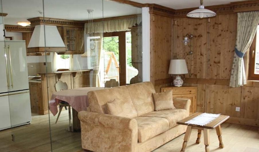 سان كاسيانو Family And Wellness Residence Ciasa Antersies الغرفة الصورة