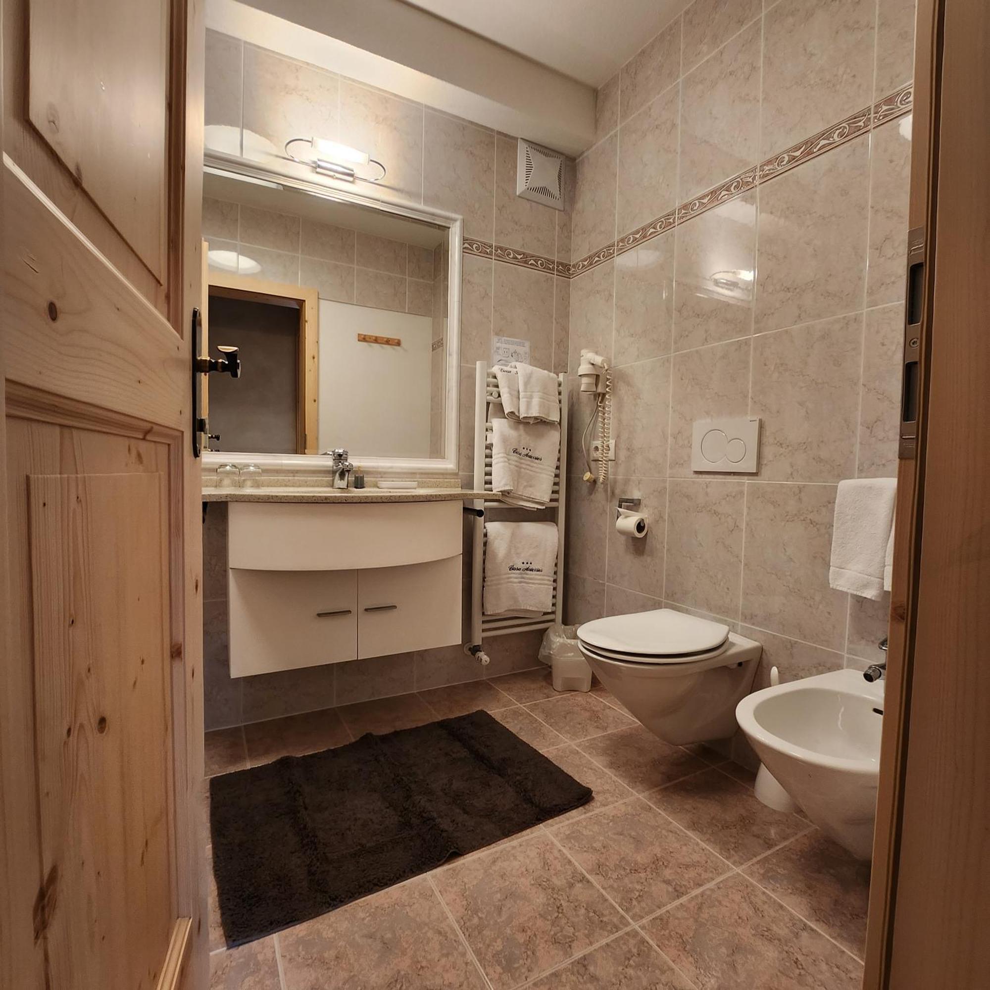 سان كاسيانو Family And Wellness Residence Ciasa Antersies المظهر الخارجي الصورة